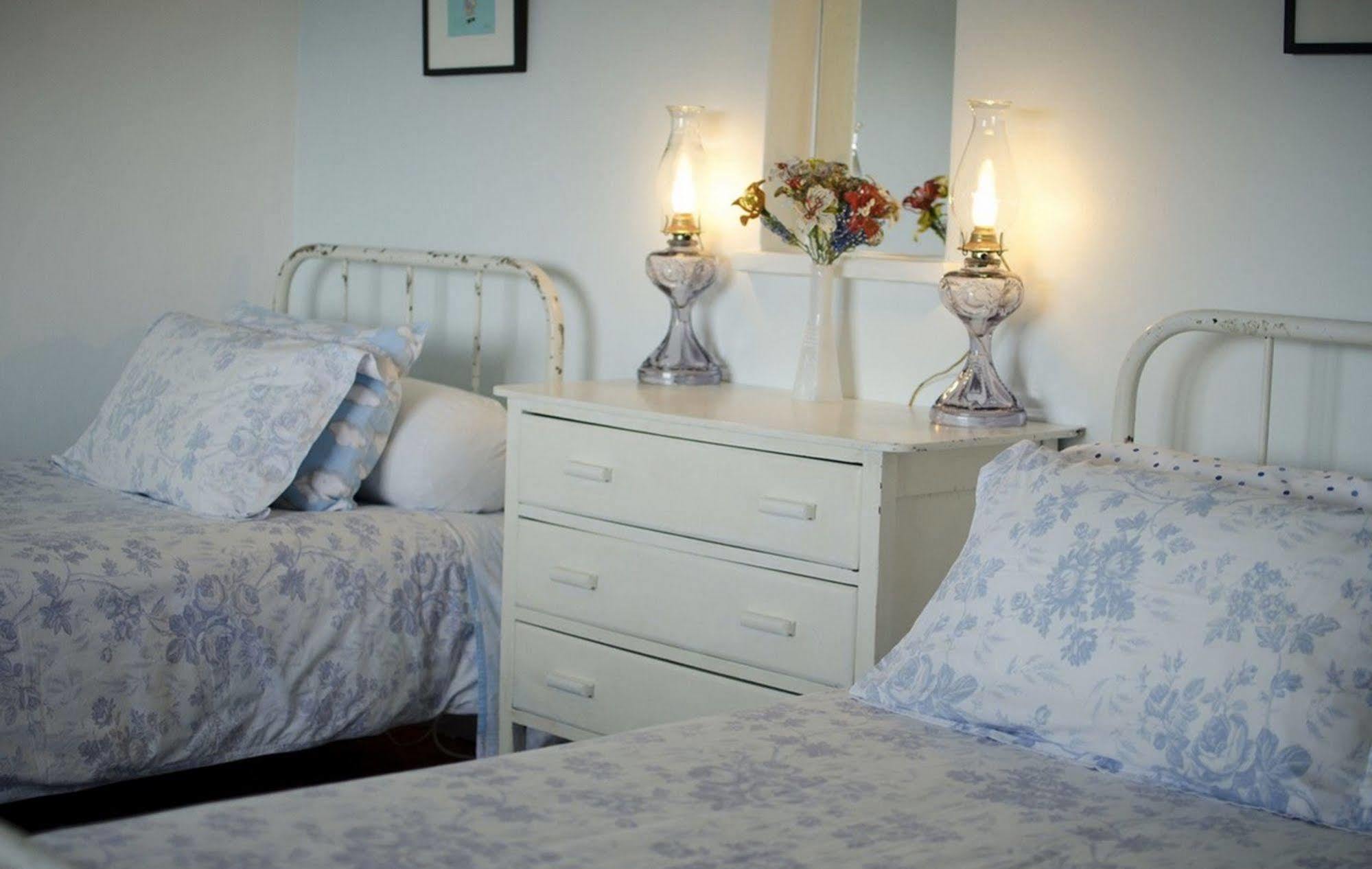 Blue On Blue Bed And Breakfast St James Экстерьер фото